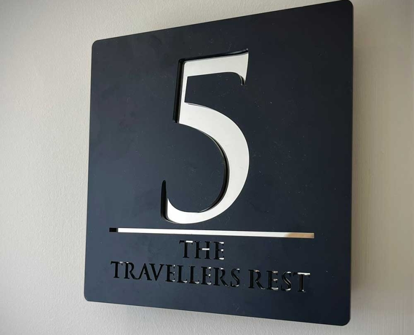 Bedroom5 - The Travellers Rest